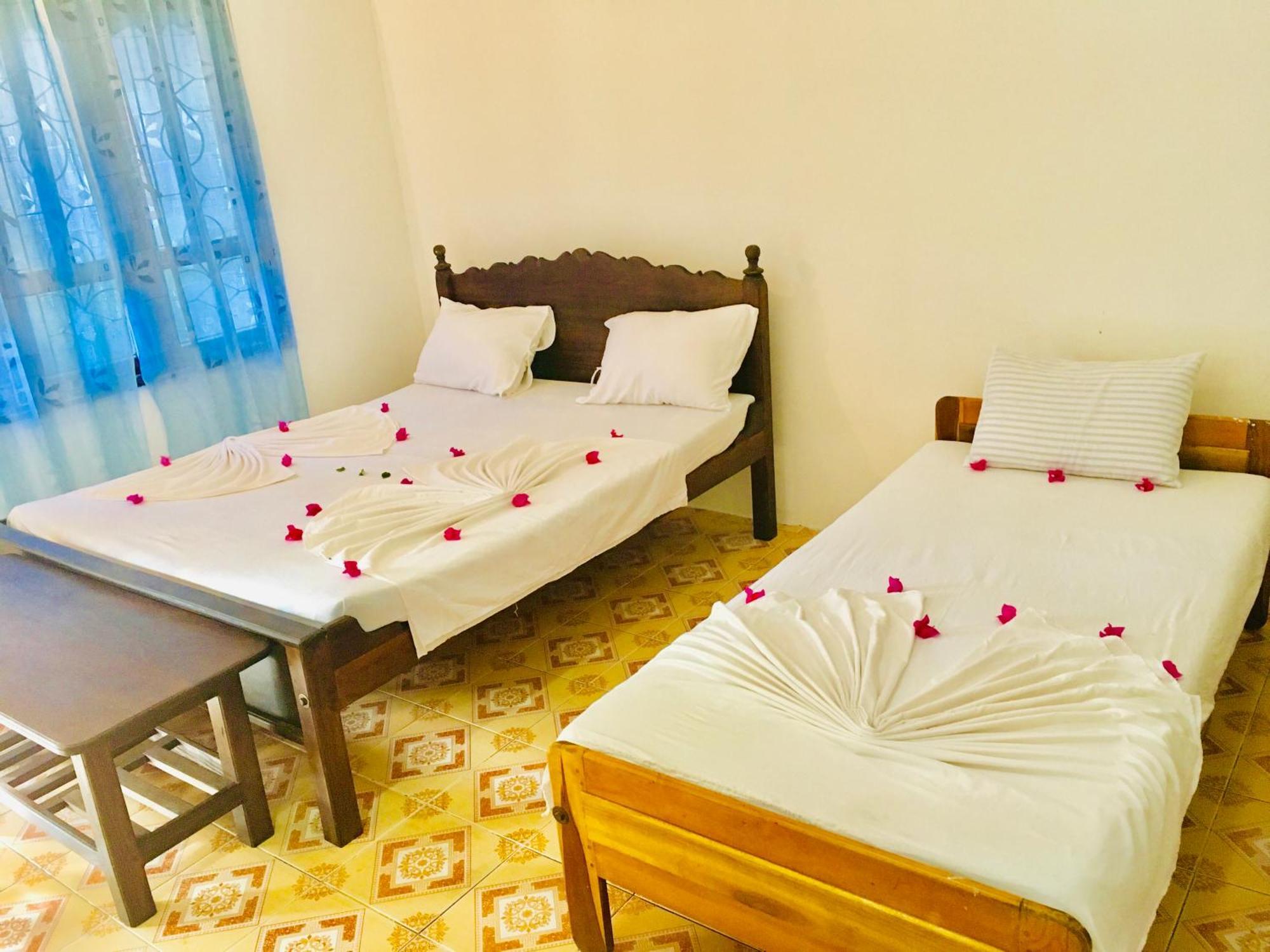 Shashini Beach Resort Arugam Bay Exterior photo